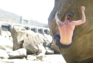 Bouldering at Hawk's Nest